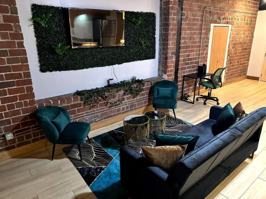Serene Living Downtown Stl Loft セントルイス エクステリア 写真